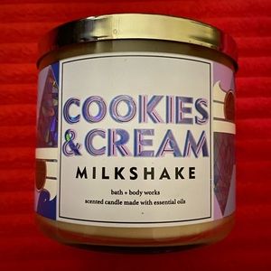 Cookies & Cream Milkshake Bath & Body Works 3-Wick Candle